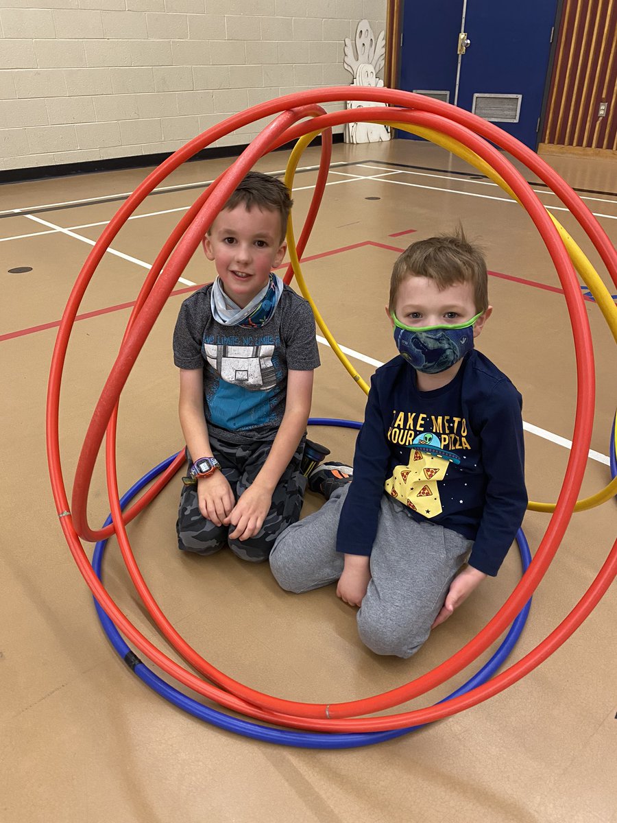 Our Kindergarten’s are quite creative during unstructured Friday fun <a href="/cowanelementary/">Cowan Heights School</a> <a href="/mshumbyCHE/">Ms. Humby</a> <a href="/SearslyTeaching/">Julia Sears</a> <a href="/NLESDCA/">NLESD</a>