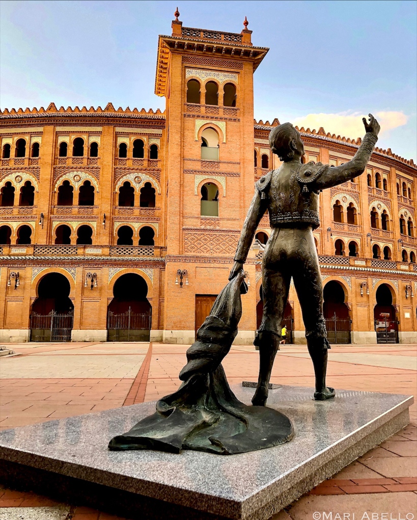 discover_must's tweet photo. Los 7 edificios más emblemáticos de Madrid
🚶🏻‍♂️@spaininfocus 

📍Edificio Carrión 
📍Plaza de Toros de Las Ventas
📍Palacio de Cristal
📍Palacio de Cibeles

¿Cuál es tu rincón favorito de la ciudad? 😍 

#madridcity #igersspain #espana #visitmadrid #planesenmadrid #discovermust https://t.co/HXnrvro7R7