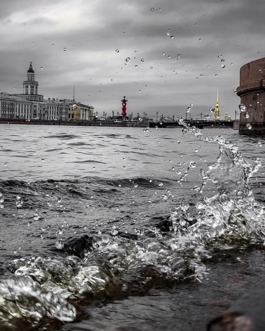 twit_impressive's tweet photo. Сталь петербургского неба #впечатляет https://t.co/C56Ph6abxg