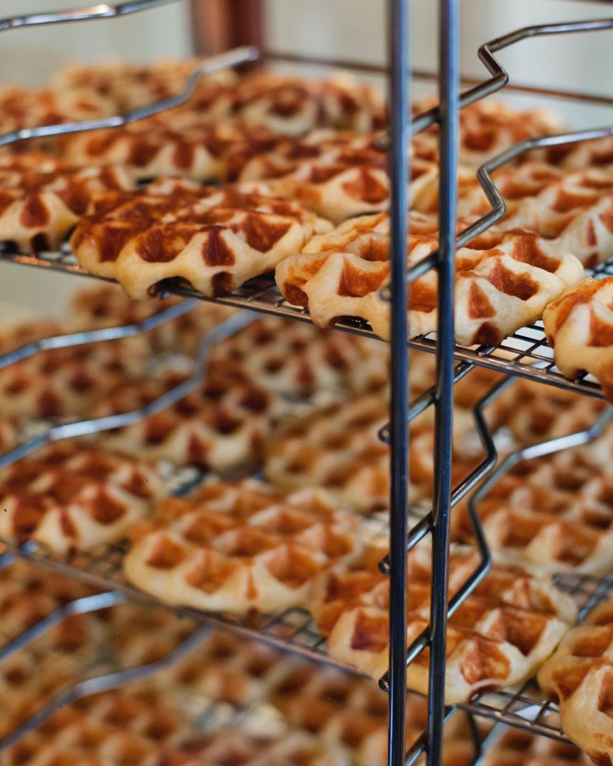 The Liège waffle, “a denser, sweeter, chewier waffle that can make the world feel right again on the dreariest of days.” Full case, full heart. ❤️ #liègewaffles #CaféMedina