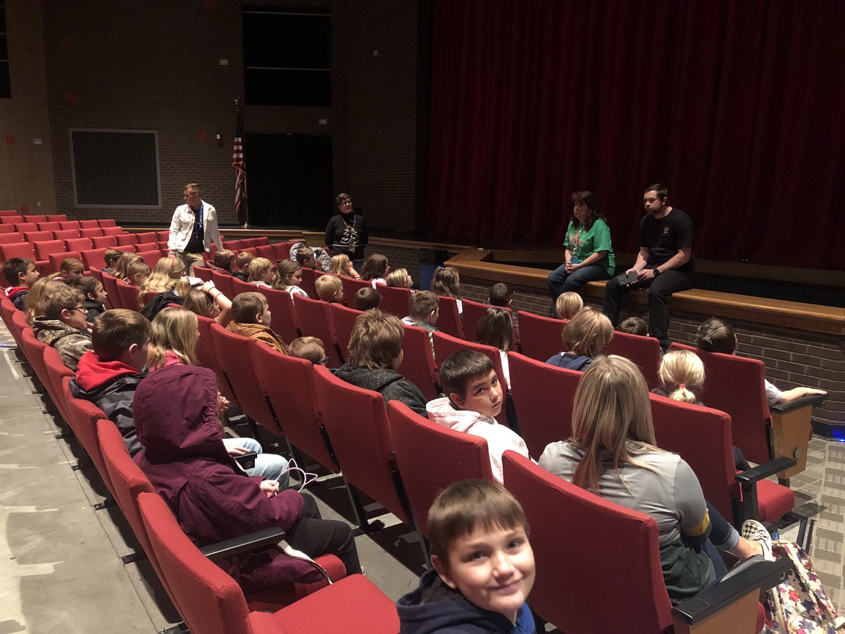 mkjackson22's tweet photo. We had so much fun going to the PAC to watch the middle school perform The Best Christmas Pageant Ever. We are so blessed with beautiful facilities. One of my students walked in and said, “Wow! Where are we?!” https://t.co/MbCJjuSuoP