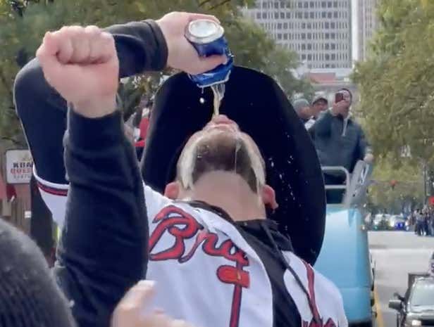 barstoolsports's tweet photo. A.J. Minter Is Absolutely DELETING Beers During the Braves' Parade https://t.co/EQNduDXCA3 https://t.co/EGbD1WOu5S