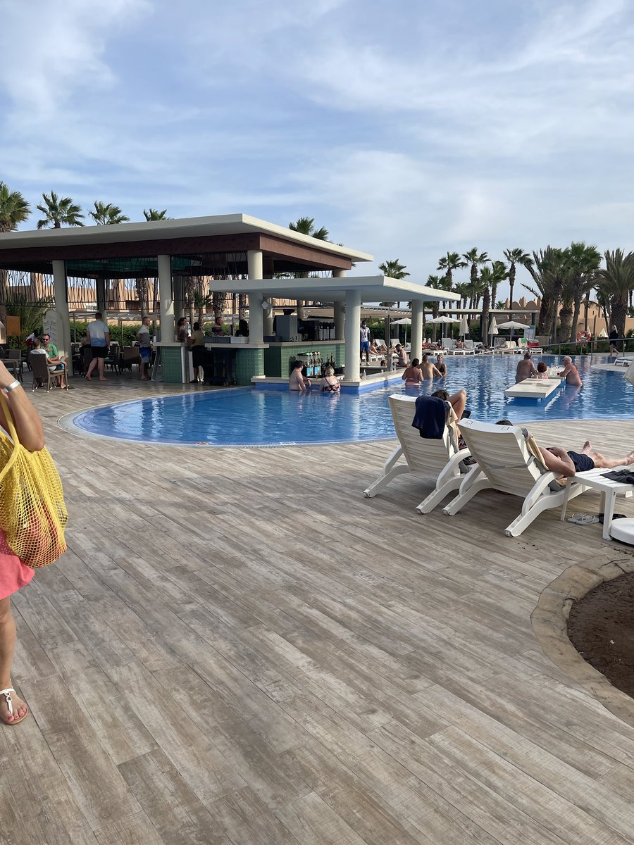 adali73's tweet photo. Tatil zamanı 🏄‍♂️🏊‍♂️🏝🏝 https://t.co/amRBfZgjGh
