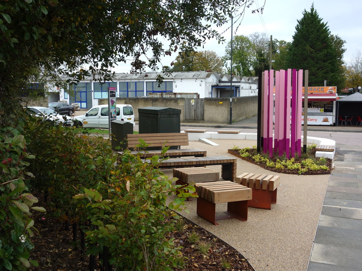 tomes_marc's tweet photo. 4 new bespoke 'micro parks' at Manor Royal almost complete #talklandscape @AllenScott_Ltd #chooselandscape @manor_royal https://t.co/tSI1Ju081Q