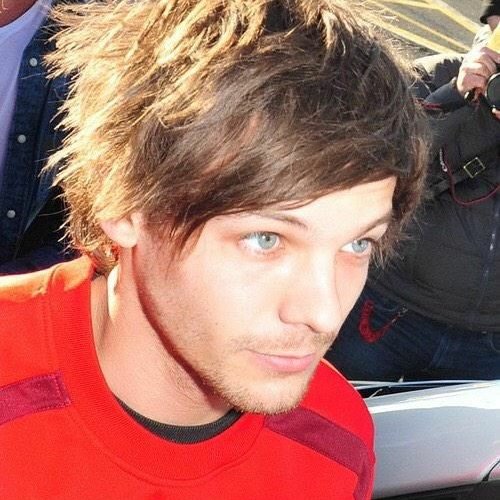 91ftdt's tweet photo. au larry🎄⛄

ya casi es navidad y L junto a sus amigos deciden pasar el mes en unas cabañas 

••

por un error de organización de la empresa, H tendrá que compartir cabaña con un completo desconocido 

••

el primer día, casi incendian la cocina https://t.co/nPAFBDaeUu
