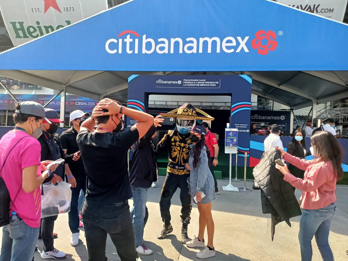 InformaBTL's tweet photo. No olvides comprar tu tarjeta conmemorativa #cashless del #MexicoGP, hará más sencillo pagar tus consumos.
#F1esta
#F1
#iBTL
#JuntosHacemosMás https://t.co/TH2watrs6X