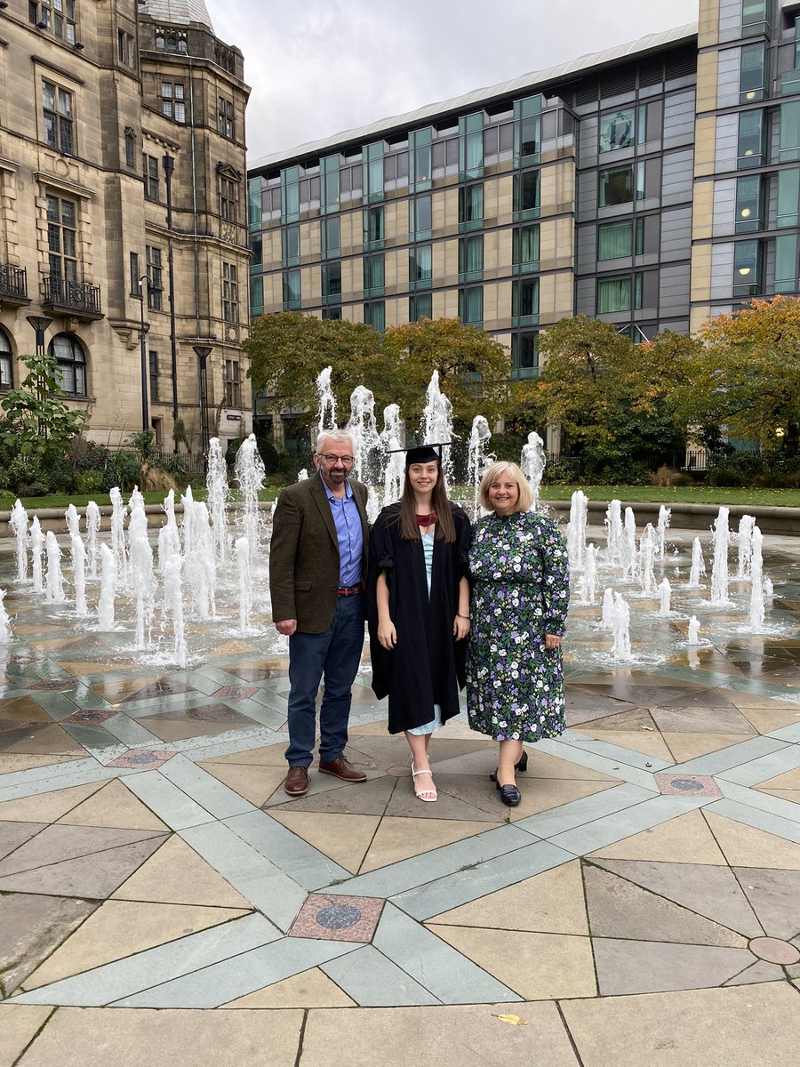 emorleyphysio's tweet photo. Finally able to graduate. Thank you Sheffield Hallam for the past 3 years ❤️ https://t.co/2rujnD9Ueh