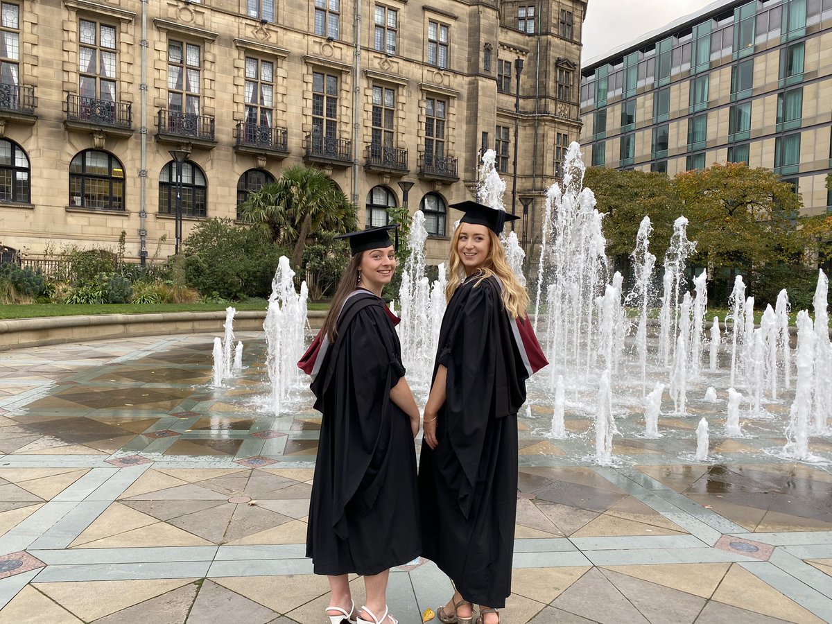 emorleyphysio's tweet photo. Finally able to graduate. Thank you Sheffield Hallam for the past 3 years ❤️ https://t.co/2rujnD9Ueh