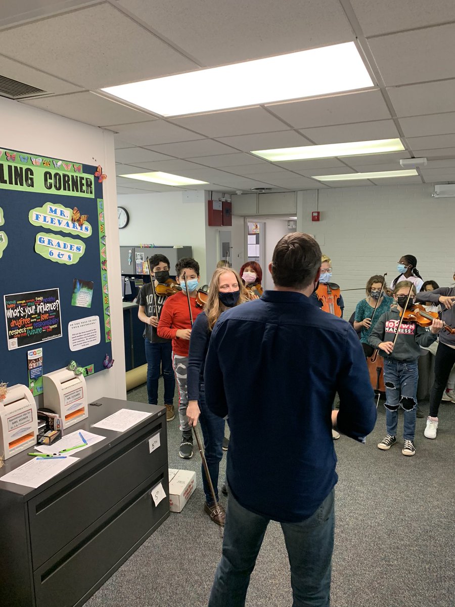 BHMS wishing Principal English a happy birthday! @jentealteach <a href="/Renglish71/">Randy English</a>