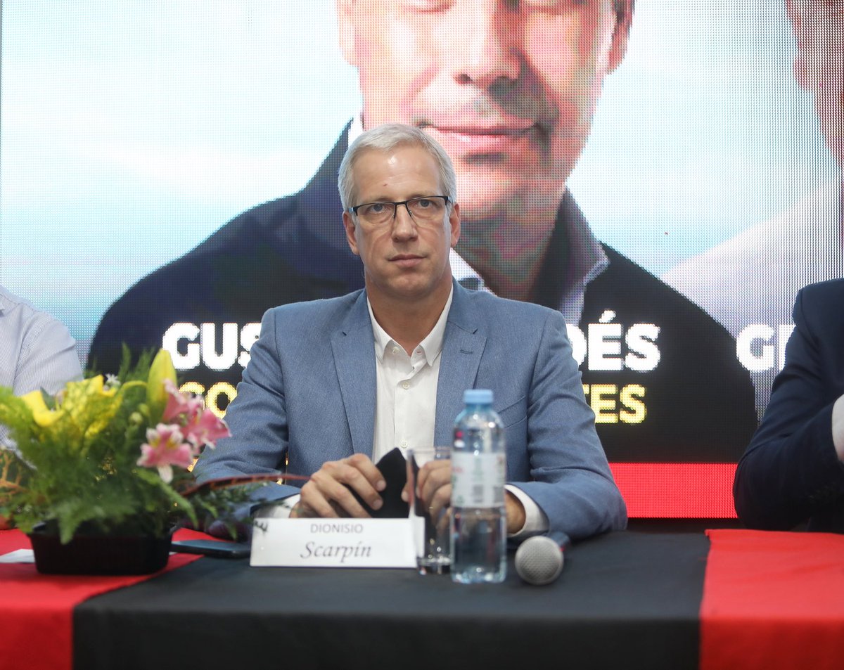 gustavovaldesok's tweet photo. #SantaFe tiene la oportunidad de sumar dos senadores nacionales y equilibrar, así, el poder de la Cámara Alta. @carolinalosada y @DioniScarpin trabajarán por las leyes necesarias para que #Argentina impulse el trabajo, reduzca impuestos y garantice sensatez. ¡Mucho éxito el 14! https://t.co/cJtij7v1vX