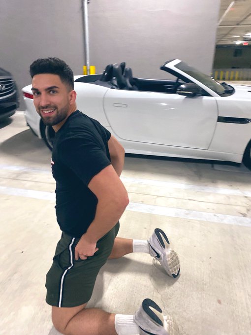 RT if you would park your cock inside of my ass 🚘 🍑 https://t.co/4U8KymbwTG