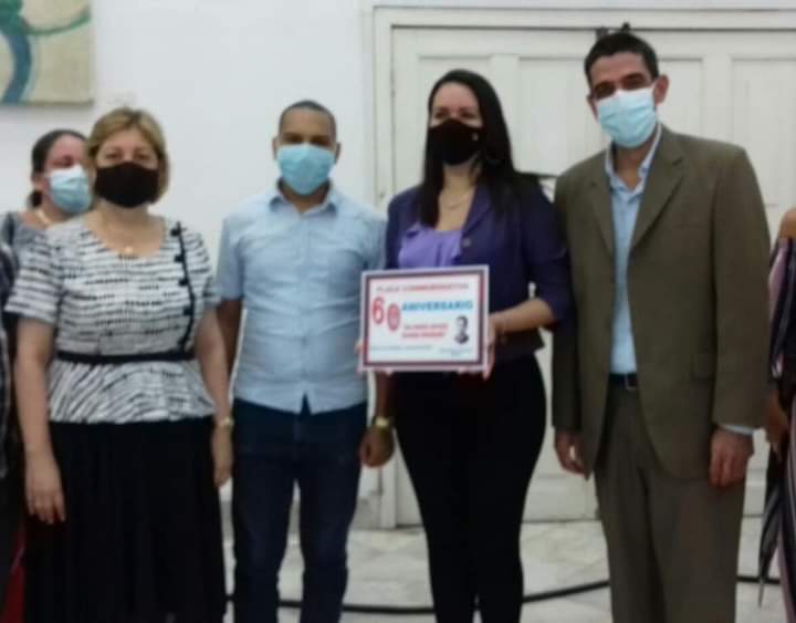 Recibe la placa 60 Aniversario del Sindicato Nacional de Trabajadores de la Administración Pública el <a href="/BufeteBES/">Bufete de Servicios Especializado (BES)</a> de la <a href="/ONBC_CUBA/">ONBC-CUBA</a> . Reconocimiento al trabajo realizado y un compromiso con la mejora continua en la calidad del servicio.