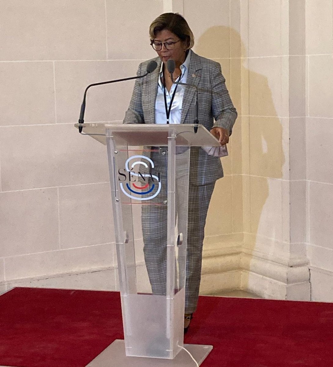 toutsurletimbre's tweet photo. Présentation officielle au @Senat des #timbres personnalisés et du livret Prestige en #hommage à #RenéMaran #PrixGoncourt pour #Batouala il y a 100 ans.
En présence de Bernard Michel son petit-fils, @mlphi et @Morin0Frederic pour #Philaposte @GroupeLaPoste
#Prixlitteraire https://t.co/G8WOhJIEMT