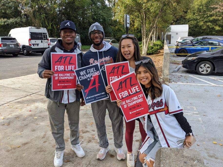 KimGreeneCEO's tweet photo. Let’s go @Braves!!! We are so proud of you! Today we wanted to showcase that support for our city, our team and our community as we celebrate this World Series Championship together. #WeFueltheA #For44 #WeFuelChampions #FortheA https://t.co/HTTMpXnFk7