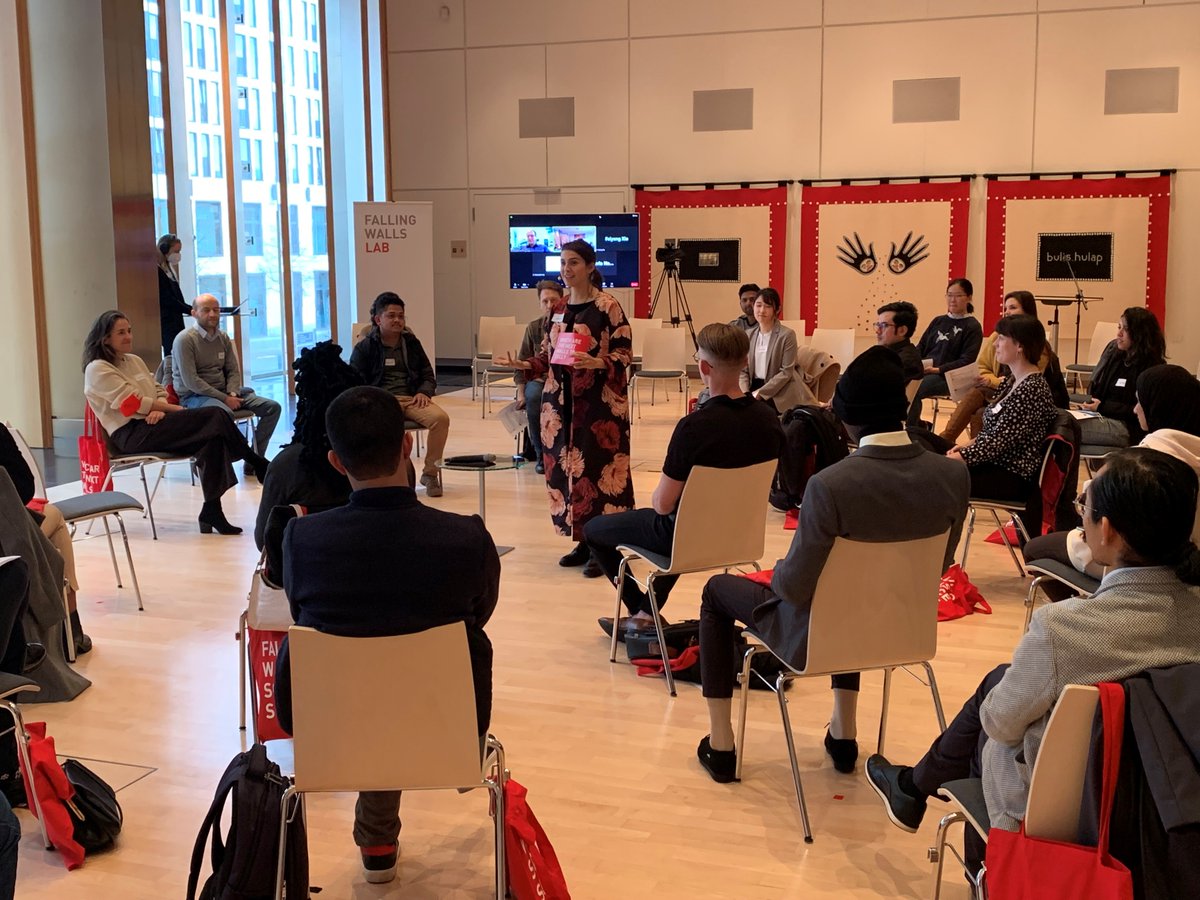 AmbCanAllemagne's tweet photo. Merci à @Falling_Walls pour une visite stimulante dans le cadre de la @BerlinSciWeek! Les défis d’aujourd’hui en matière d’innovation ne peuvent être relevés que si nous nous nous appuyons sur un large éventail de talents.
#ScienceTechInnovation
#CanadaAllemagne50
#AllemagneCNRC https://t.co/pfC7qdogjc