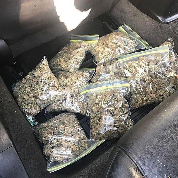 rouanplug's tweet image. Add me on snapchat.com/add/rouanduv and passe your oreders and for a good command your delivery will be Free