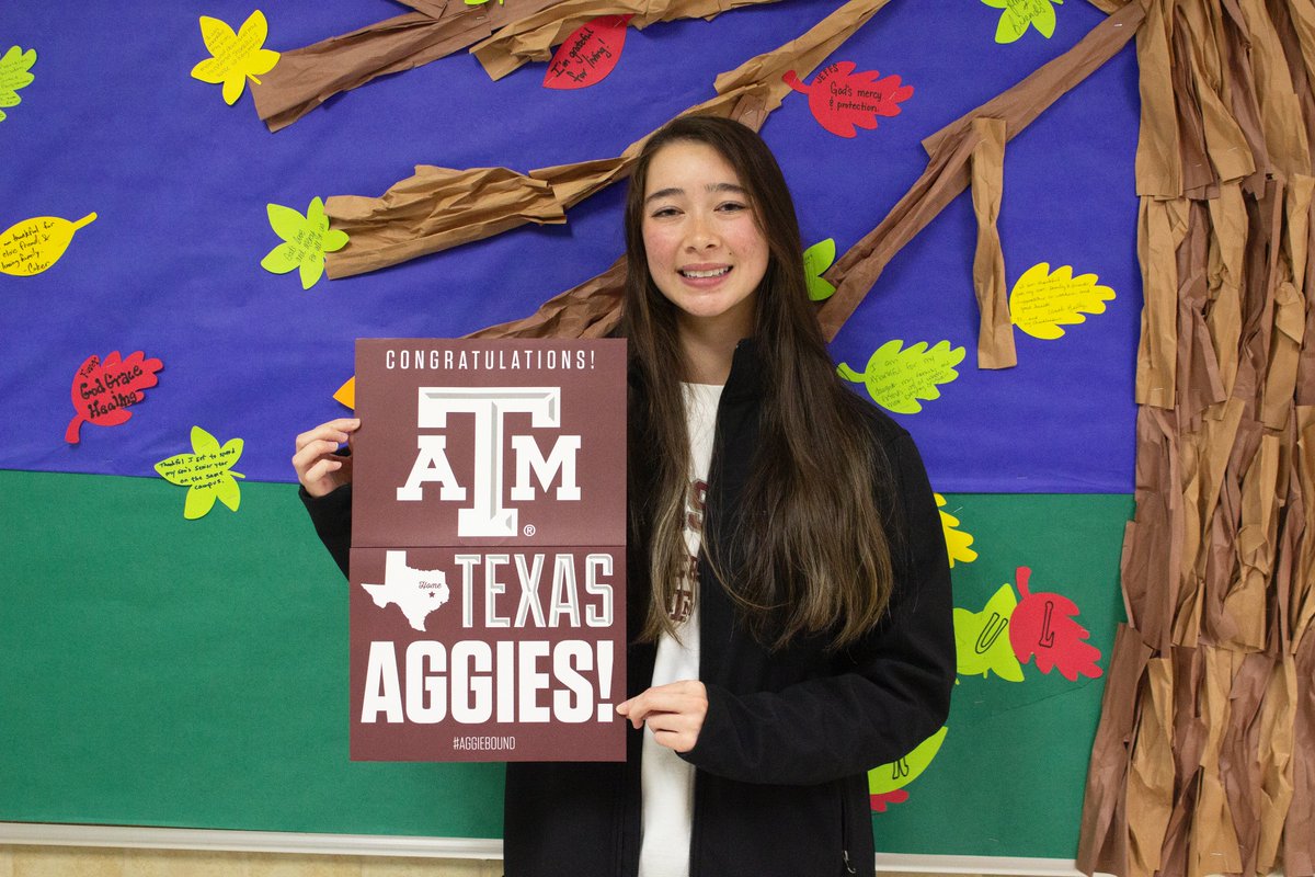 tiffany_rosst's tweet photo. Congratulations to senior Hope Rosenberg on her acceptance to Texas A&amp;M University @ College Station! #trueNorth #excellence @NFHS_TrueNorth @PrincipalJung @TAMU https://t.co/NFcJfuIsKm