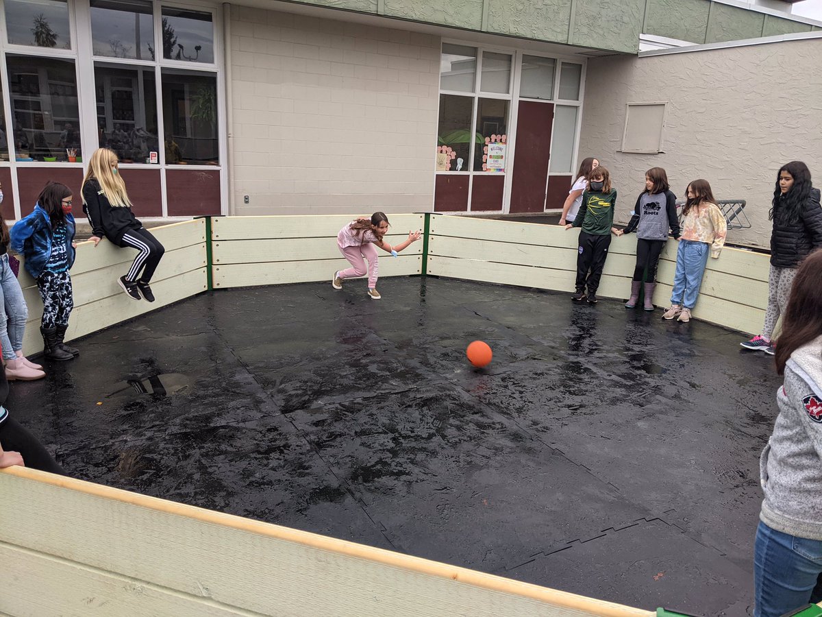 Check out our new gagaball courts! Thanks to our @brentwoodpac for you support on this project as well . Game on!