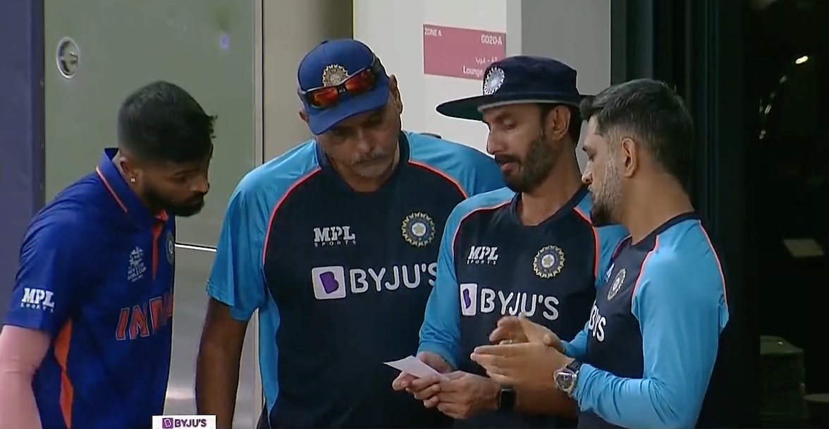 rajki07's tweet photo. @Apoorvaa_21 Bachelor party exists

Soda - 2
Pepsi - 1ltr
Pringles - 2
Water bottle - 2
Peanut- 5
Michar - 2
Pickle - 5
Mazza 1 ltr (😂) https://t.co/p3YjmIYlNY