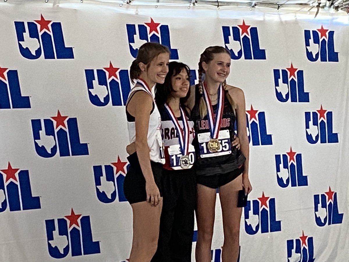 coachroecker's tweet photo. Here she is BRAZOS NATION…. Your 3A State Runner Up ESMERALDA GARCIA! Esmer sprinted past the field in the final stretch to pick up 2nd place! So exciting to watch! We are so so so proud of you Esmer! #CougaretteStrong #BrazosPride https://t.co/FoLZTPCY25