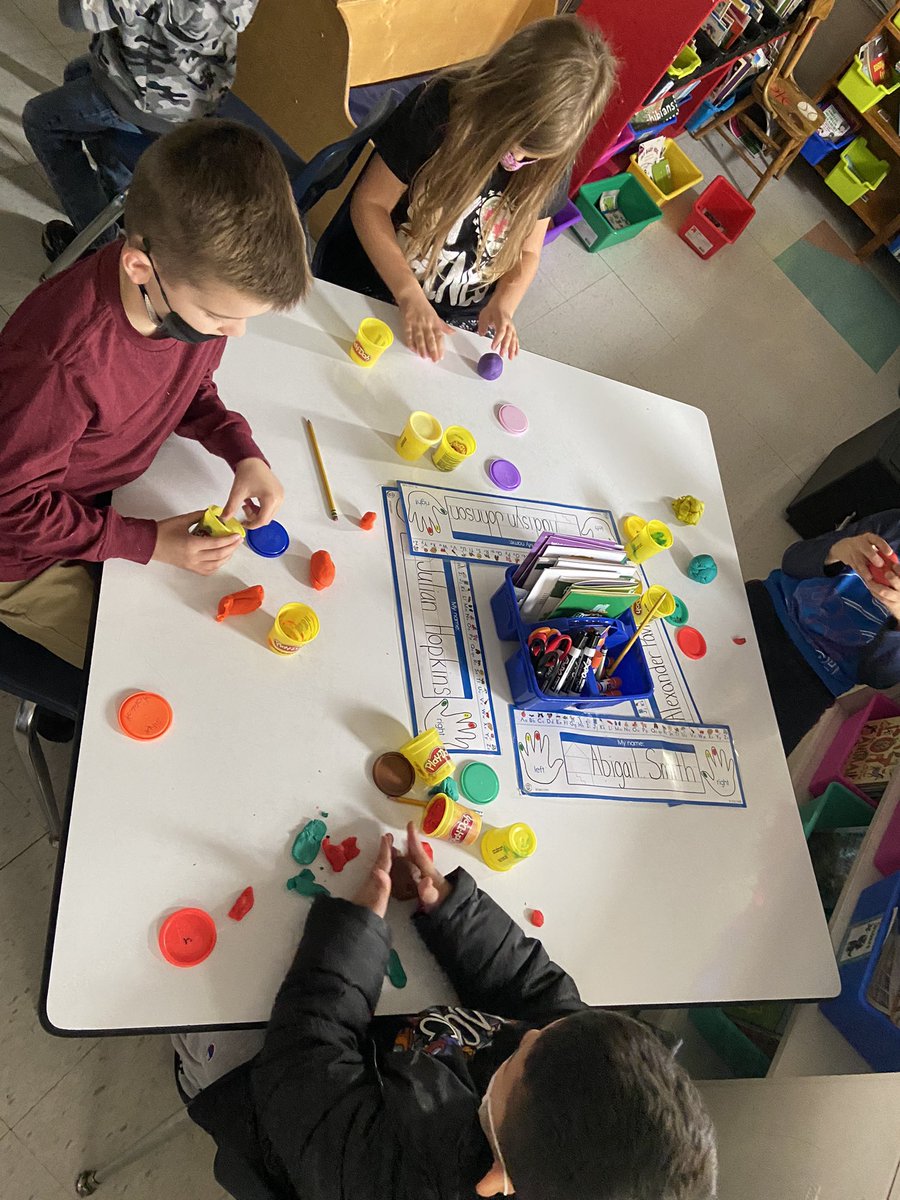 WPSMonroe's tweet photo. Each day, after recess and lunch, our Mustangs have Quiet Time. 

Quiet Time offers an opportunity for students to transition back into the classroom in a purposeful and relaxed way so they are better ready for an afternoon of learning. https://t.co/fxAz8tDbKi