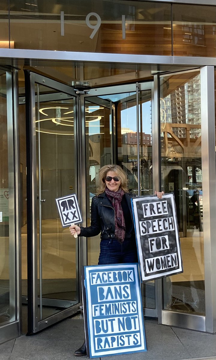 RadfemBeat's tweet photo. Facebook, Chicago.

Remember, remember…

@RevFemRebels 
#FREEXXSPEECH
#RFR
#REVFEMRebellion
#remember 
#Here 
#GalFawkesDay https://t.co/l02wn23uW7