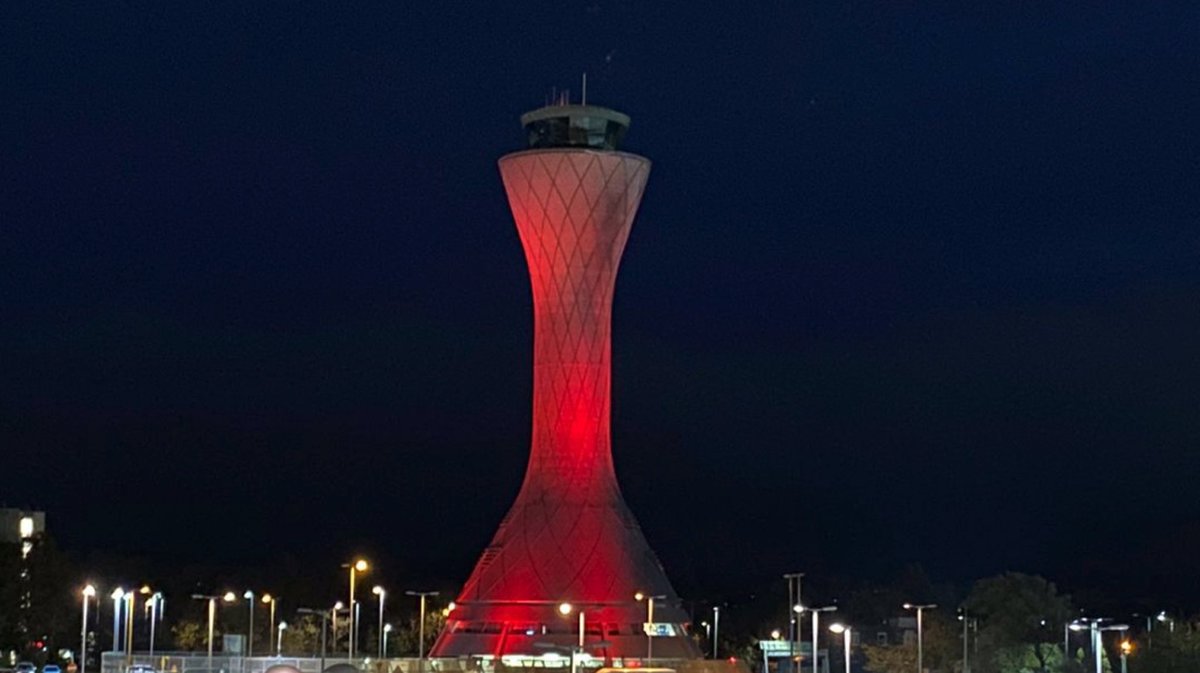 🔴| Our control tower turns red tonight until 14 November as part of <a href="/poppyscotland/">Poppyscotland</a>’s #RemembranceDay programme. 

We turn our tower red every year to remember our past as an RAF airbase.