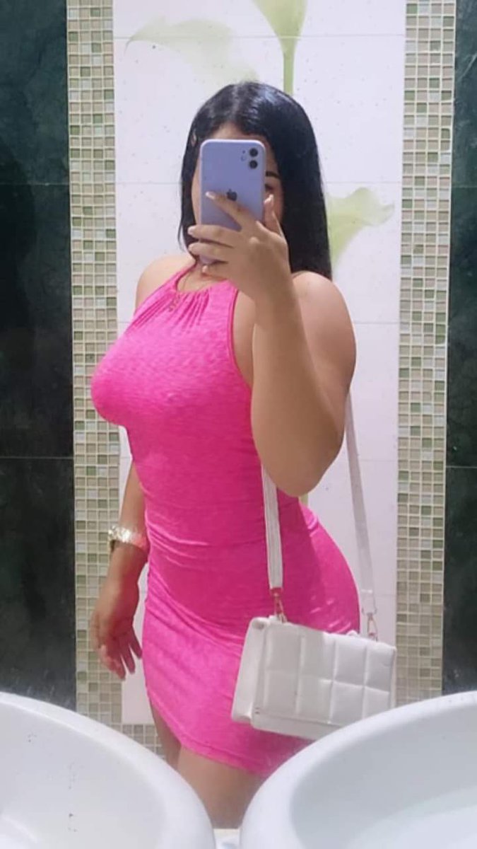 yosselin_rodri1's tweet photo. 😏♥️Ella no está para cualquiera🤭 https://t.co/j12dVYubwC