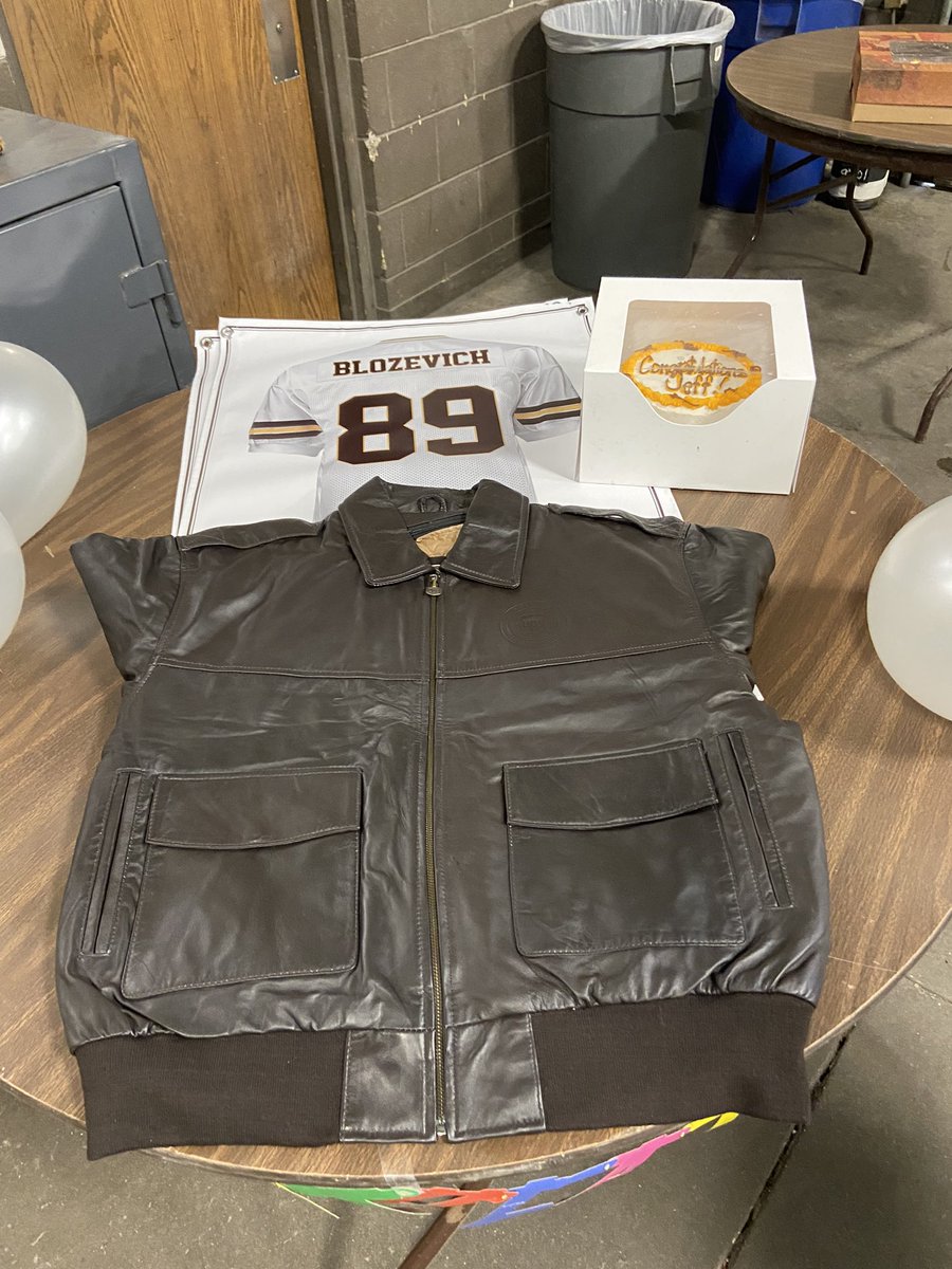 ShawneKoch's tweet photo. It’s Davenports favorite type of day- circle of honor induction of Jeff Blozevich!!  You make the world a safer place and we congratulate you on achieving this extraordinary achievement!! @jrindafernshaw @ericgriffin86 @TimPope007 @thuberb22 @East_Iowa_UPS @CarolBTome https://t.co/Lney0fjdwu