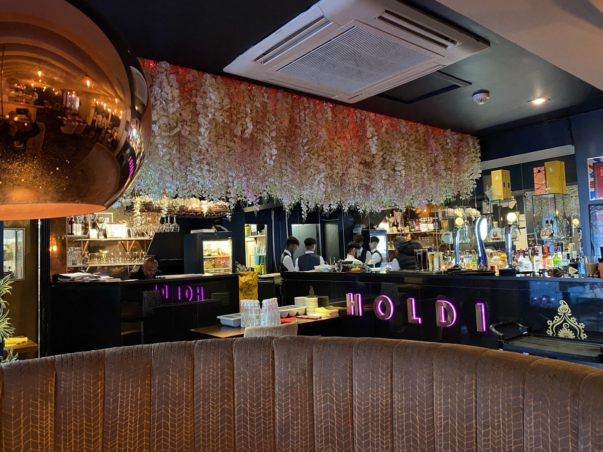 HoldiLiverpool's tweet photo. We are ready for Friday night folks 🥳 #woolton #liverpool #indian #restaurant #awardwinningcuisine #indianrestaurant https://t.co/Hb9M2BzLja