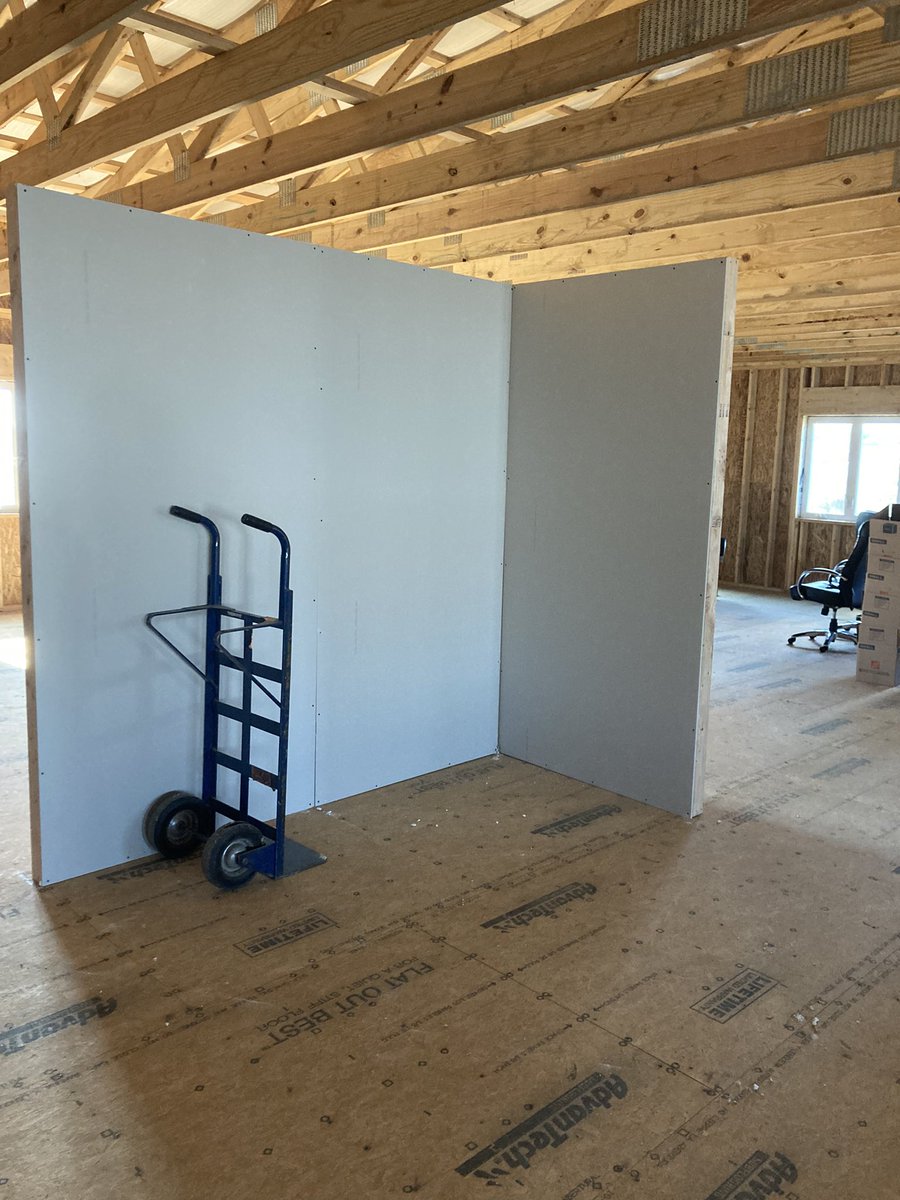 rogercbryan's tweet photo. Our #nft #gallery is finally coming together!  Soon our #NFTCommunity will be able to display their #NFTcollection from their favorite #NFTartist @SVSNFT @TheWhaleMaker @coinbase https://t.co/7al3RMAGAe