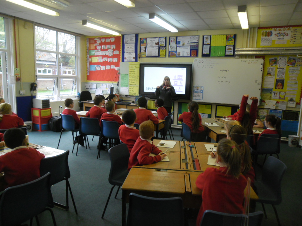 haslucksinfo's tweet photo. Class 4 enjoyed Ann Lowe's visit from HSBC Bank earlier today. The children had fun learning about money and the importance of budgeting when using maths in the real world. #hsbc_uk #welovemaths #mathsintherealworld https://t.co/sYHTxV6Q14