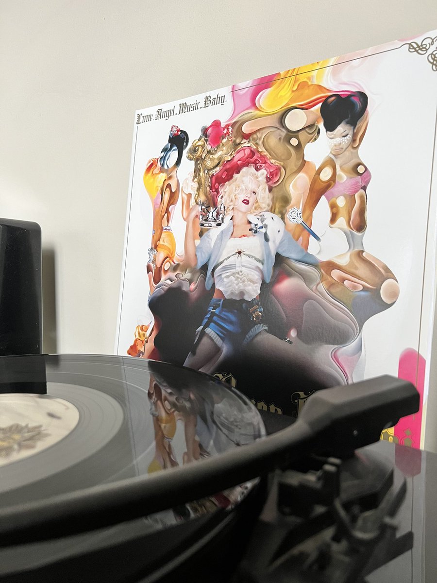 ItsBraydenMack's tweet photo. SHOUTOUT TO #NowFamily MEMBER BOBBIE. I’d talked about my struggle to find this Gwen record for over a year & she looked high & low to find me a copy (that wasn’t $250+) 🥺
My bank account & I thank you!!! https://t.co/PzHMyu8RdU