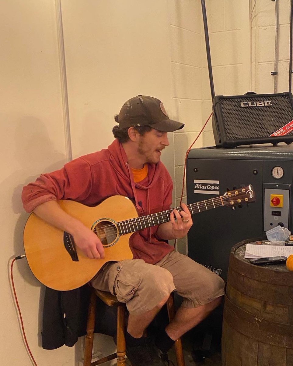 CampervanTap's tweet photo. Amazing weekend ahead at Campervan Taproom!! 🎶🥪🍺

👉🏽Live music from local musician Tim on Saturday between 6pm and 9pm. 

👉🏽Our friends from 305 Kitchen will be serving food on Friday and Saturday 4pm til 10pm. 

👉🏽As always fresh craft beer 🍺 https://t.co/v65aae8aZi