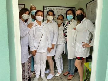 SaludDPinar's tweet photo. Los consultorios del médico y enfermera de la familia números 106 y 107, perteneciente al área de #Salud Raúl Sánchez municipio de #PinardelRío, fueron beneficiados por el programa de reparación y mantenimiento que poco a poco se realiza en la provincia #PinarDelRíoPorLaVida https://t.co/04PR6qJQ66