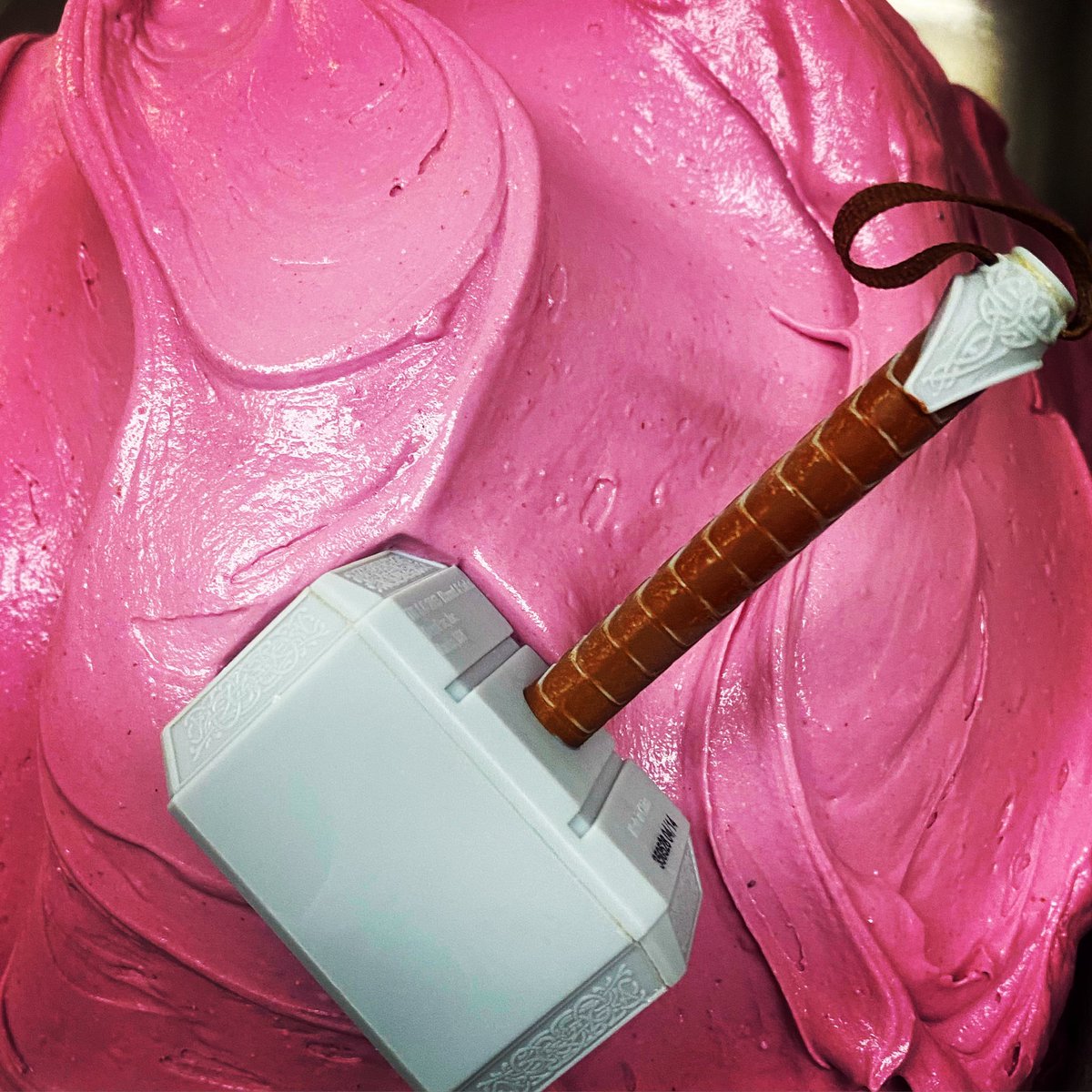 DolceGelatoLB's tweet photo. Thor, son of Odin, wheedler of Mjölnir, who rules over thunder, lightning, storms, oak trees, and protects human kind. A gelato of Crow berry and Icelandic moss. #legendsofasgard #asgard #norse #norsemythology #thor #mjolnir #crowberry #icelandicmoss #gelato #icecream https://t.co/mVethKQUkL