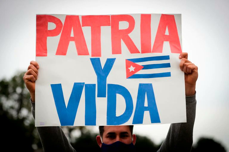 _NOALCOMUNISMO's tweet photo. TODOS DEBEMOS APOYAR AL PUEBLO CUBANO EN SU MARCHA DEL PRÓXIMO 15 DE NOVIEMBRE EN SUS JUSTOS RECLAMOS DE LIBERTAD Y DEMOCRACIA . . . PARA CUBA YA ES SU HORA . . . ABAJO LA DICTADURA CASTROCOMUNISTA ! ! ! https://t.co/N8Q7fWG1z5