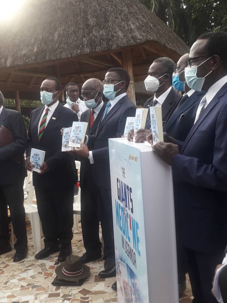 FrancisOmaswa's tweet photo. Humbled to be honoured today among 25 Giants of Health in Uganda  in book launched by Uganda Medical Association today. @MinofHealthUG @ACHEST https://t.co/PS02gG32k2