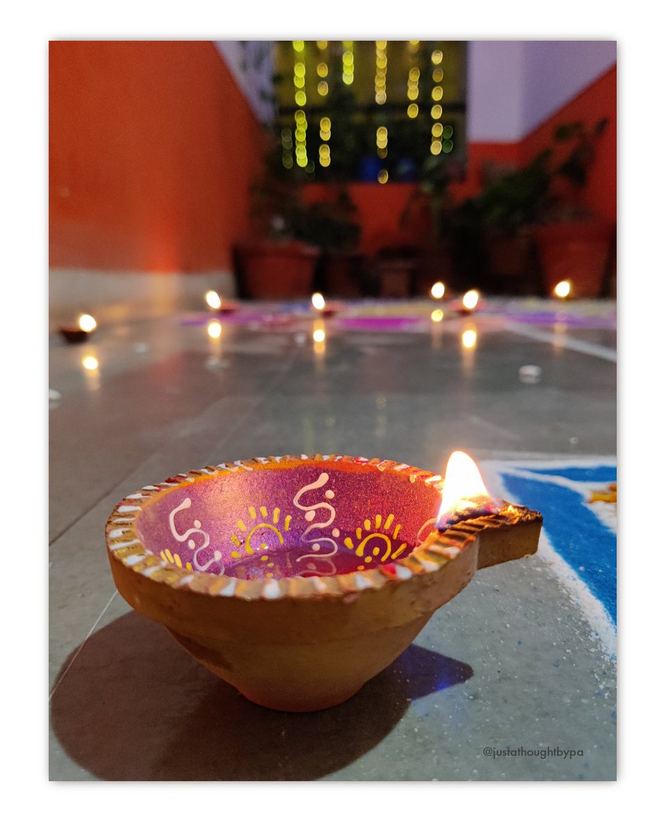pracheearora's tweet photo. Diwali must have clicks

#Diwali2021 #Diwali #shotononeplus #YourFestiveShot @OnePlus_IN https://t.co/IvACJD1BHC