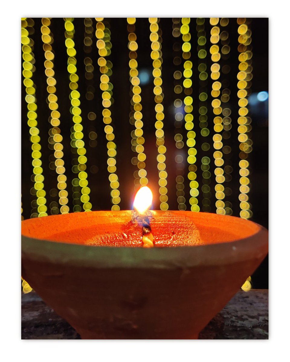 pracheearora's tweet photo. Diwali must have clicks

#Diwali2021 #Diwali #shotononeplus #YourFestiveShot @OnePlus_IN https://t.co/IvACJD1BHC