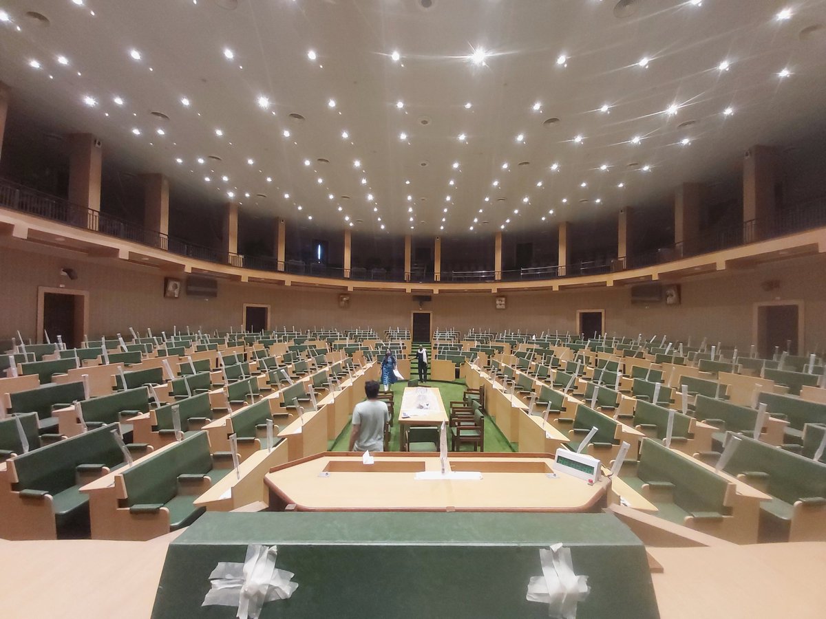 VaishnaviKhonde's tweet photo. It's true people who sit here have power. They can open people's minds & change the way they think, they can start a movement & initiate great change. The people who are ready to bring the change & growth in their sector deserves this seat.
#tb #phonescrolling https://t.co/3l0nRaWeGD