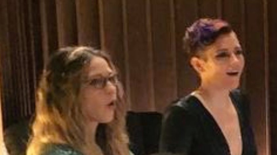 DerpSwan's tweet photo. LOOK AT THEIR FACES, KATIE WHAT ARE YOU SHOWING THEMMM??? David looks haunted sksksksk https://t.co/fVtXbYEWRd