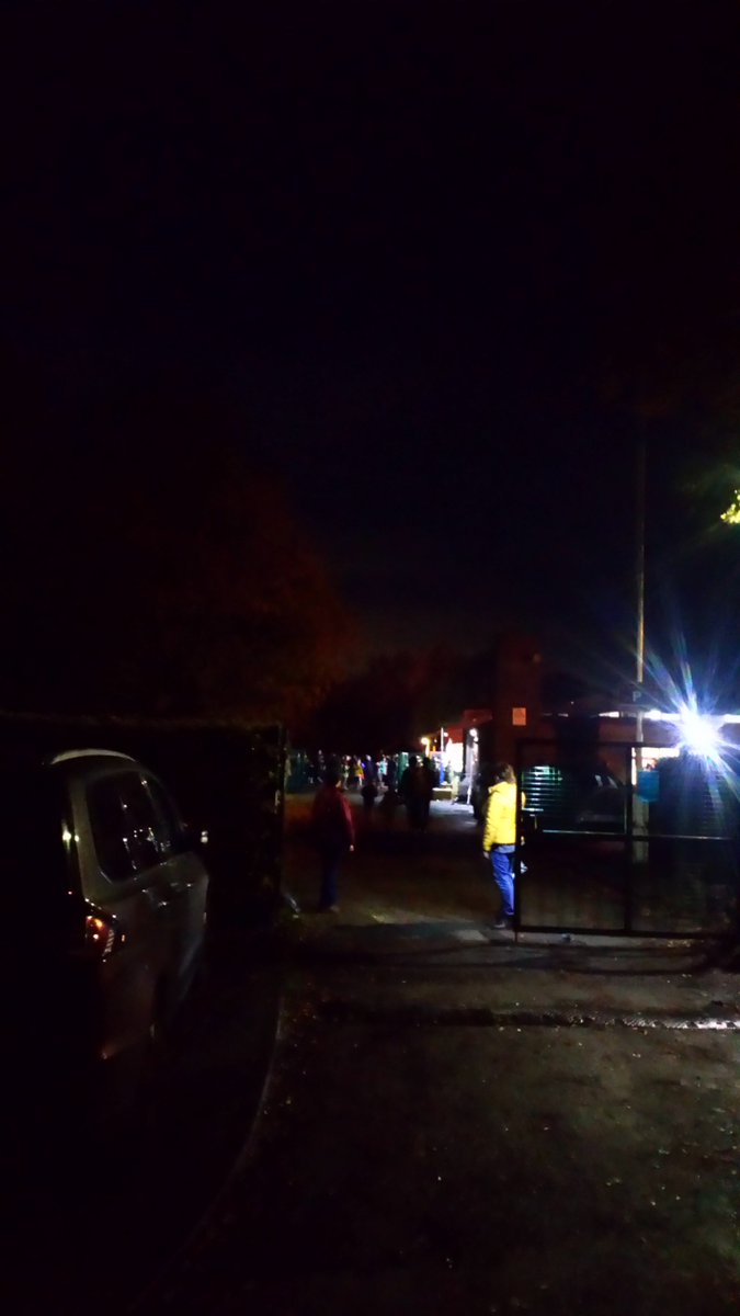 LymmPol's tweet photo. Local officers have been checking the 2 organised Bonfire events tonight at Oughtrington Primary and Lymm Tennis club #optreacle https://t.co/T4kiZHxUGy