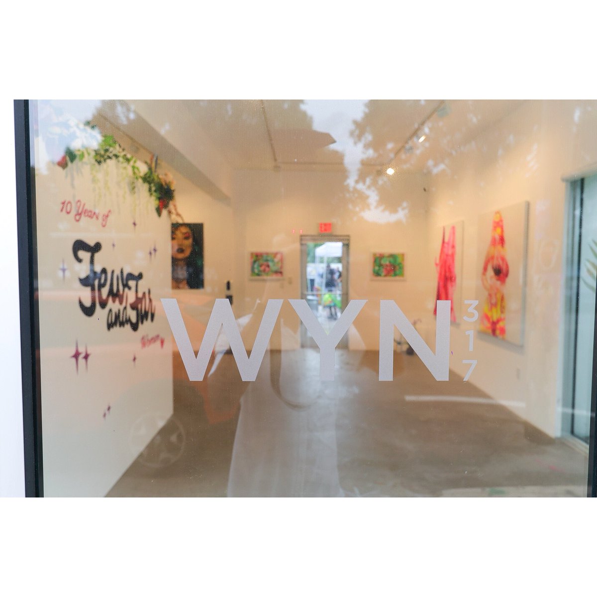 wyn317's tweet photo. “10 Years of Few &amp; Far Women” runs through November 20th. We are open Tuesdays through Saturdays from 11am to 6pm and by appointment. Contact info@wyn317.com or 305.761.1116 for additional information.#fewandfarwomen #fewandfar #miamidesigndistrict #wyn317 #groupexhibition #atmdd https://t.co/OVw3Wlu6Nj