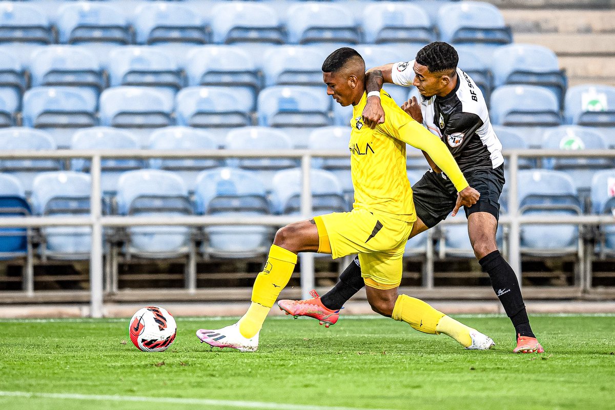 SCFarense_'s tweet photo. Liga Revelação Sub 23 // Resultado ao Intervalo 🦁
SC Farense 0 x 0 Portimonense
📸 @jessicasantanaphoto
#SCFPSC #SCFarense #SóOsDurosVencem #ComOsOlhosPostosNoFuturo #LigaRevelação https://t.co/lxNizQPOxg