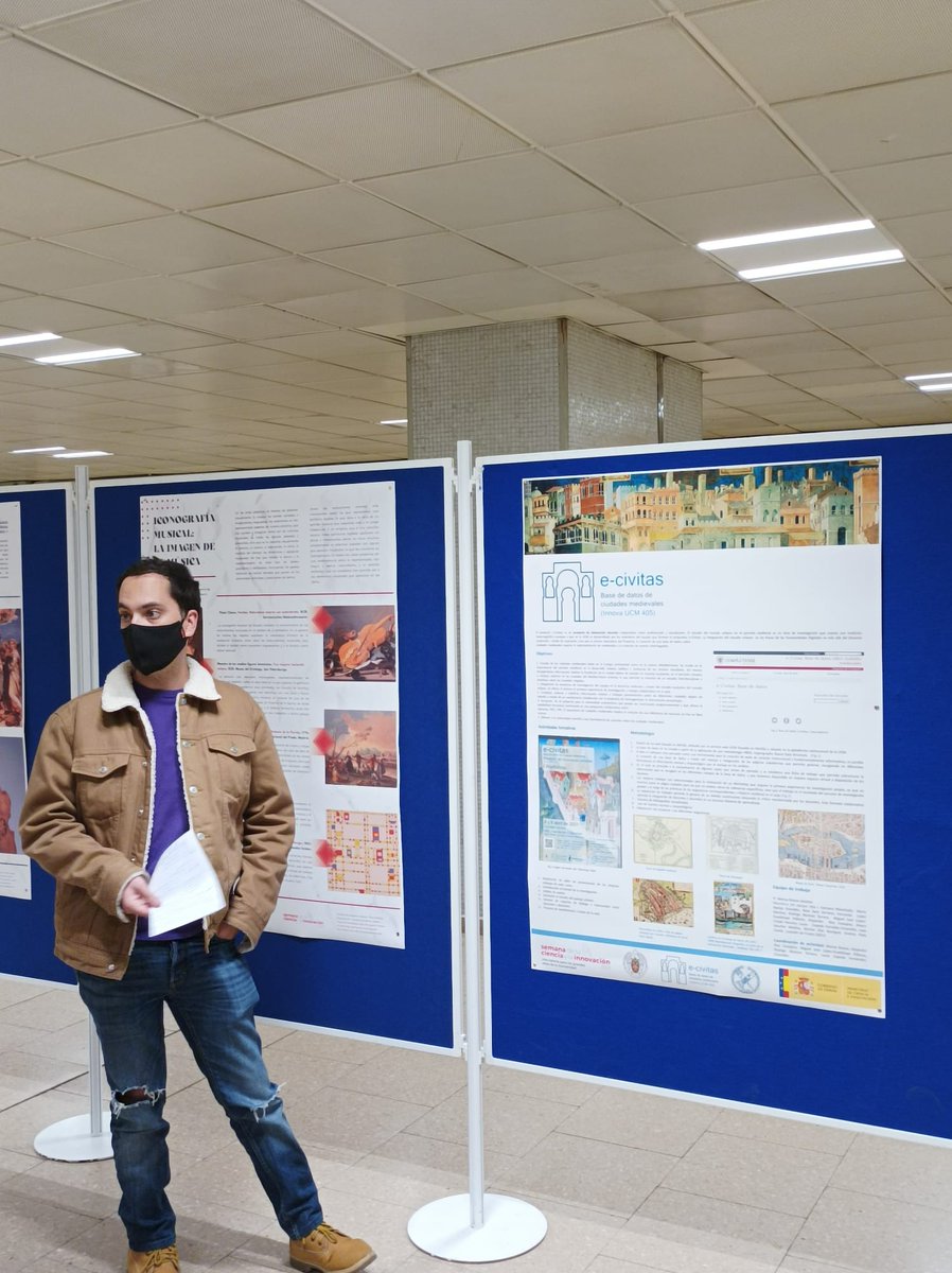 EcivitasM's tweet photo. Esta tarde nuestro compañero Alejandro ha presentado los posters que hemos hecho para la #SemanaCienciaInnovacion https://t.co/BYjtn685BM