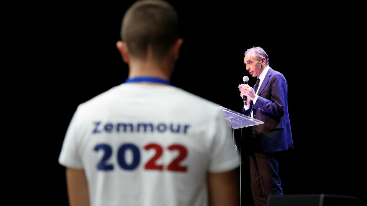 leparisien_pol's tweet photo. «Ce dîner m’a vraiment fait flipper» : quand la présidentielle sème la zizanie dans les repas de famille... des politiques
➡️ https://t.co/bEU5jkmoGm https://t.co/R3Sz4pBJnA