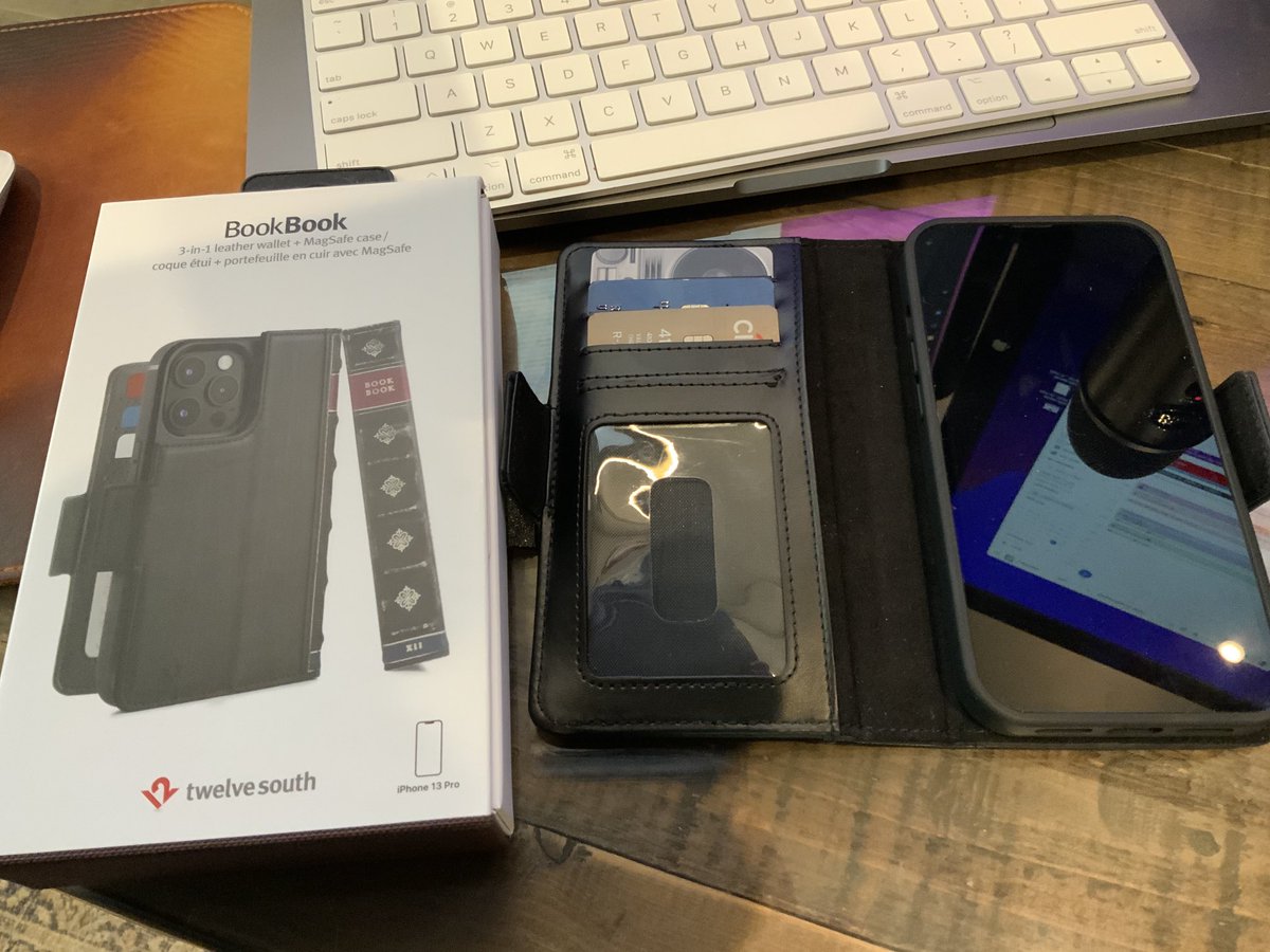 AlexofCincy's tweet photo. ⁦@twelvesouth⁩ I just received my book book for my iPhone 13 Pro! I love the magnet, and I love the case for the iPhone for when you’re not using the book book https://t.co/uWzynYtrGZ
