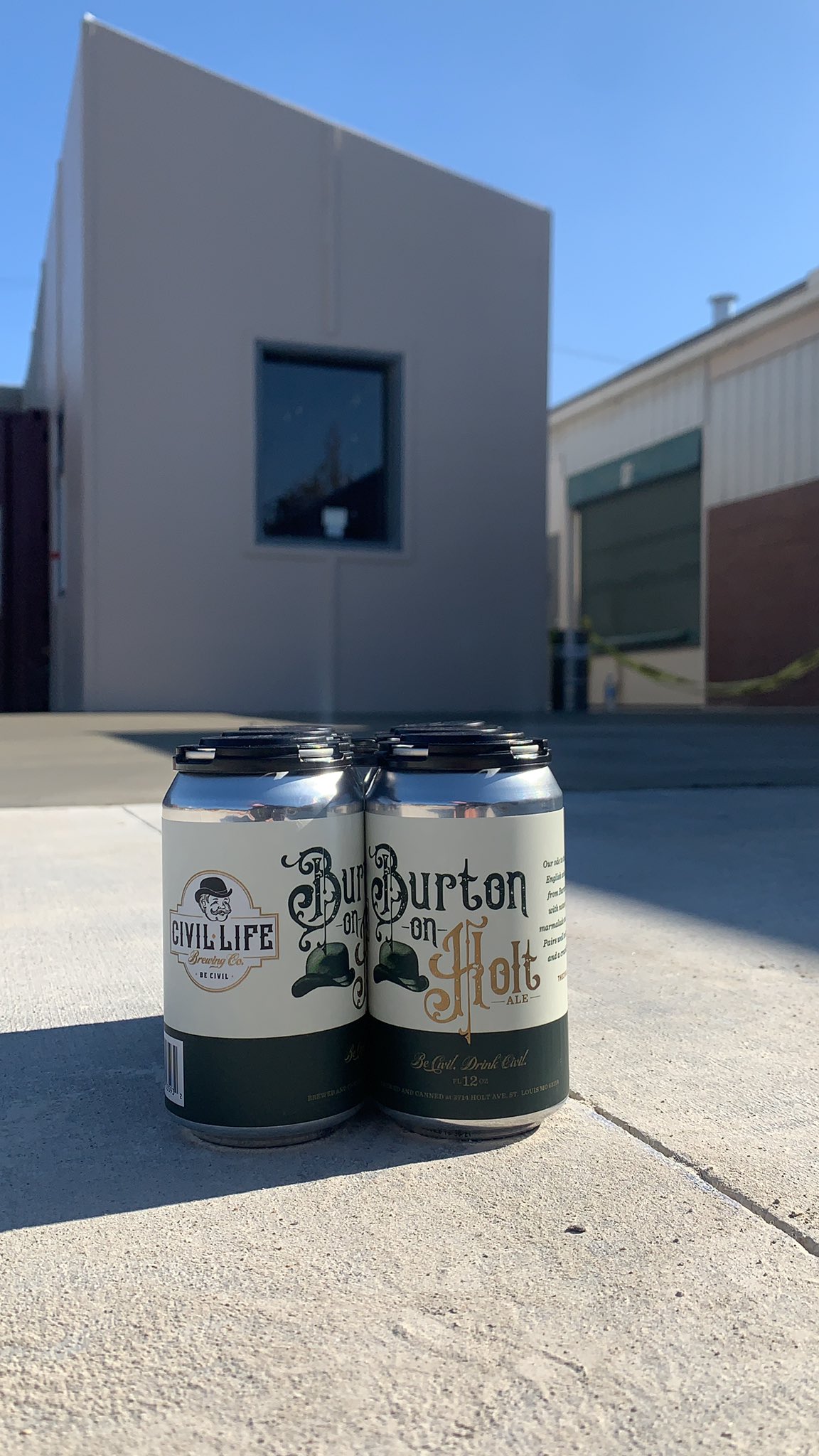 Verpersoonlijking micro microfoon Be Civil on Twitter: "Burton on Holt is now available around town and in  our online store at https://t.co/jJhiQHPAkh! https://t.co/TX2rvBG4KS" /  Twitter