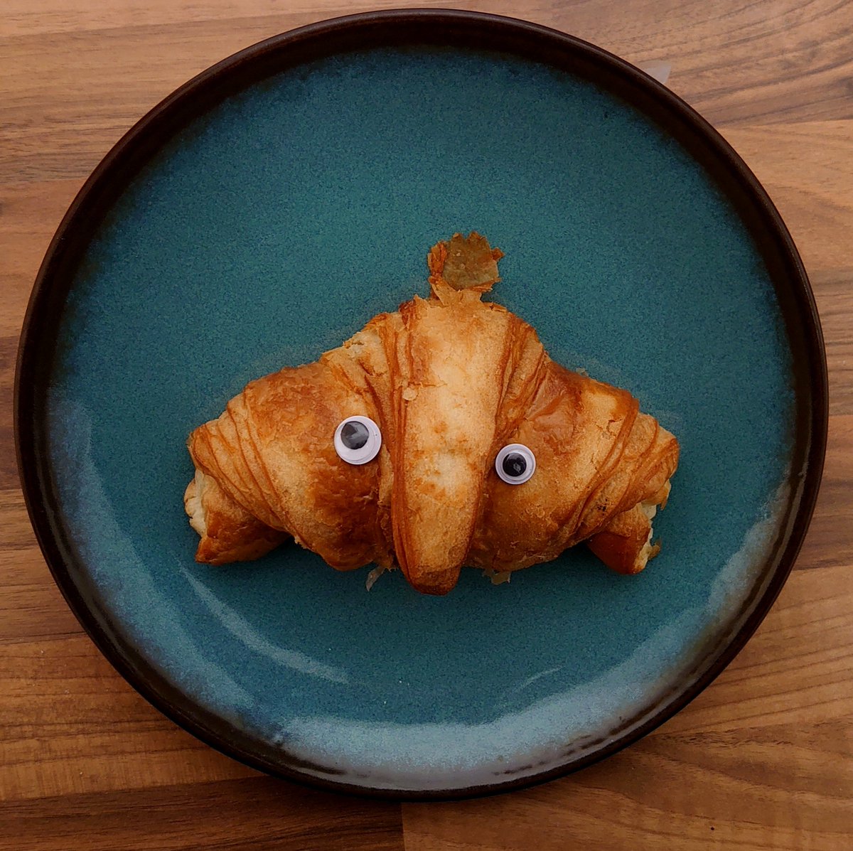 GooglyEyeNFT's tweet photo. Ha... #foodphotography #foodwithfaces
#googlyeyeschallenge
#nftphotography #nft #nftcollector #NFTCommunity #nftcollector #NFTmarketplace #opensea @opensea #NFTdrop
https://t.co/vOVyboLwqC
#polygonNFT #Polygon #Ethereum #weth #Food #Twitterfood https://t.co/nK6vUdLDa3